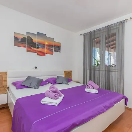 Apartment Josipa Omis Exterior photo
