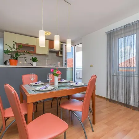 Apartment Josipa Omis Exterior photo