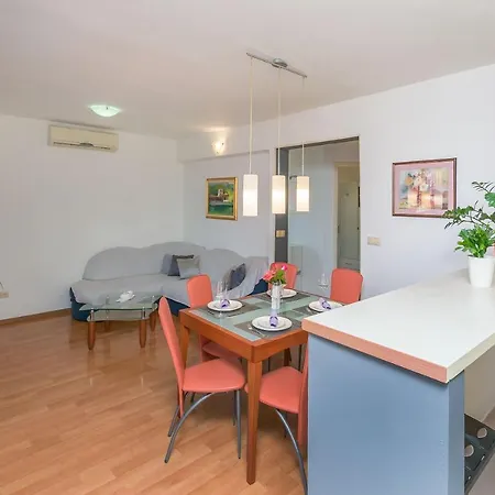 Apartment Josipa Omis Exterior photo