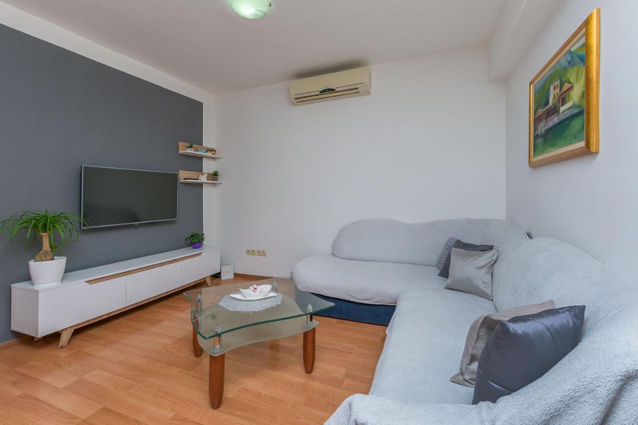 Josipa Apartment *